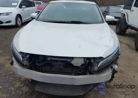 2018 Honda Clarity Plug-In Hybrid Touring z USA, uszkodzony, nr VIN JHMZC5F30JC001063